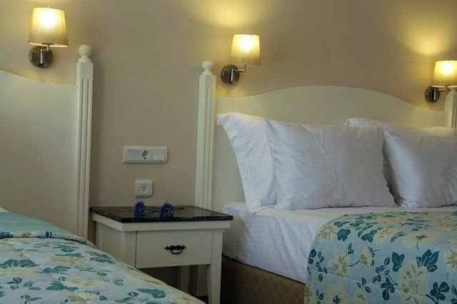 The Blue Lagoon Deluxe Hotel โอลลุนเดนิซ ภายนอก รูปภาพ