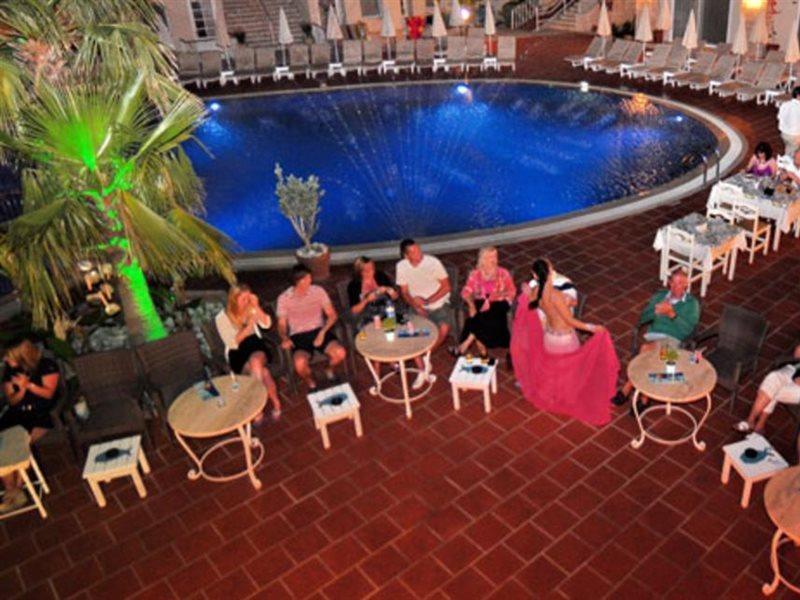 The Blue Lagoon Deluxe Hotel โอลลุนเดนิซ ภายนอก รูปภาพ